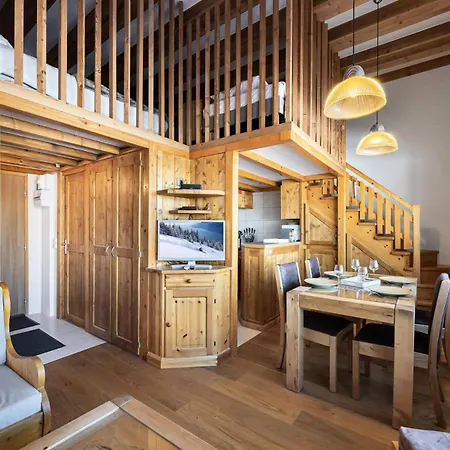 - Pieces 464 Apartment *